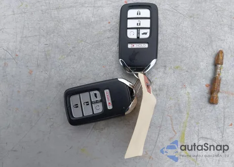 2016 Honda Pilot Elite z USA, uszkodzony, nr VIN 5FNYF6H07GB116008